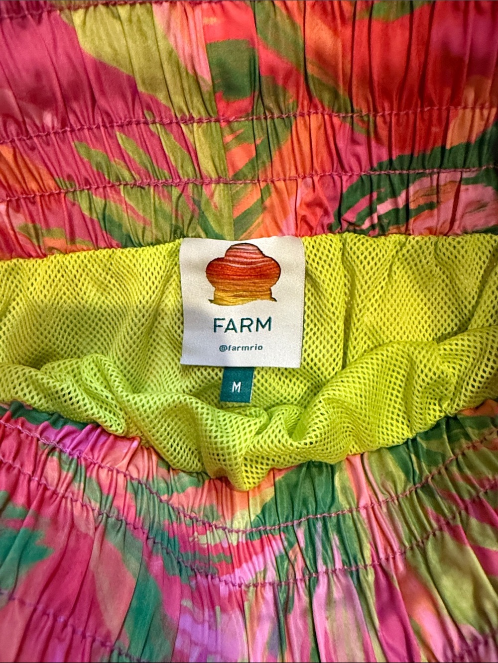 FARM Rio Shorts | Size M - Picture 2 of 3